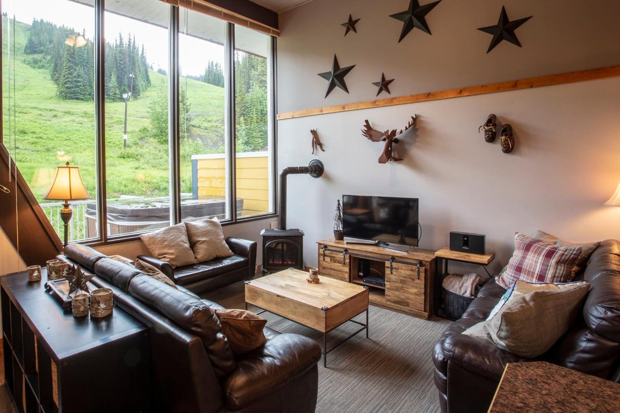 The Pinnacles Suites & Townhomes Силвер-Стар Экстерьер фото